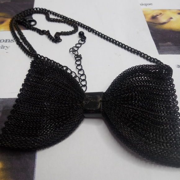 Jewelry - Picture 5 of 6